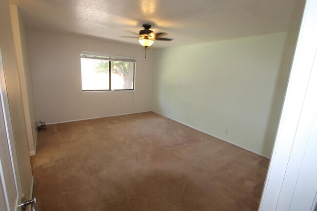 Building Photo - 7721 White St NE