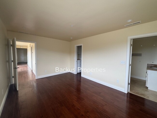 Building Photo - Stunning three bedroom home in picturesque...