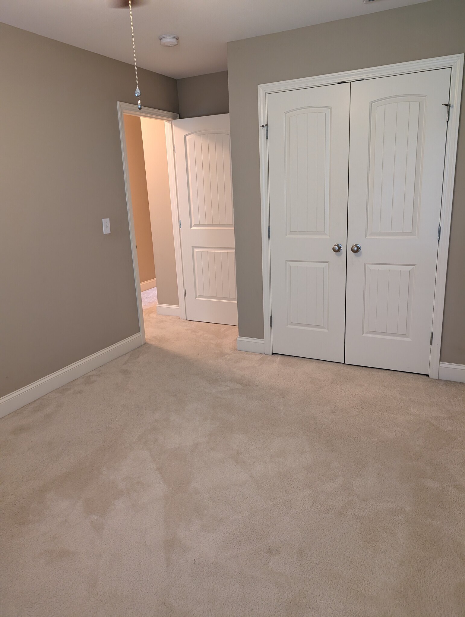 Building Photo - 419 Waterbrook Dr