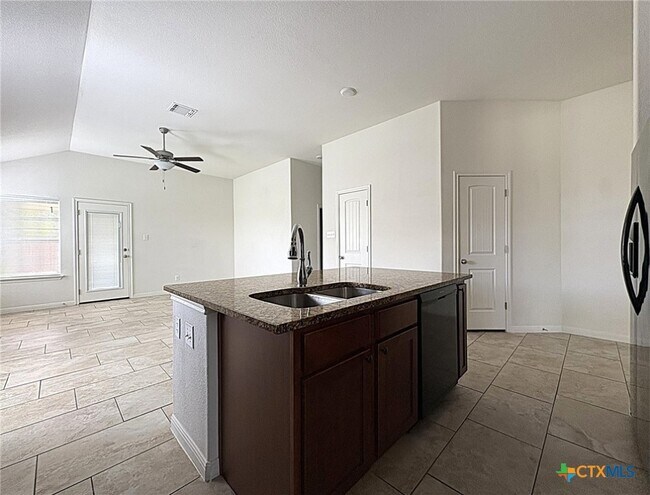 Building Photo - 3810 Flatrock Mountain Dr