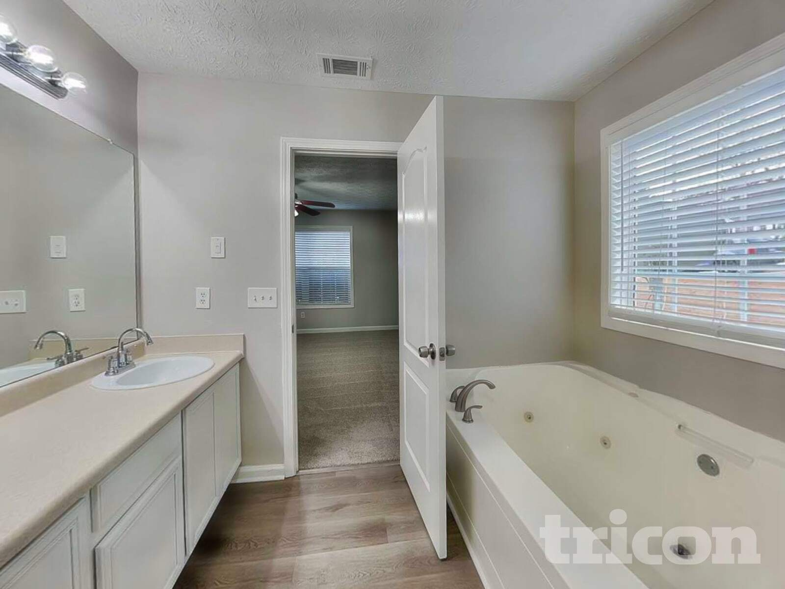 Building Photo - 35 Trelawney Ln