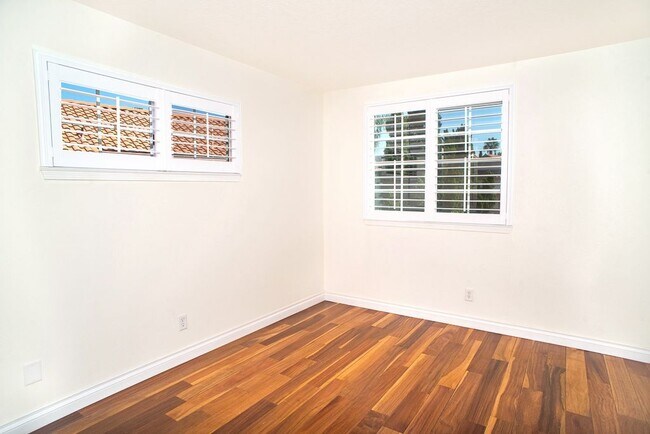 Building Photo - 12021 Falcon Crest Way