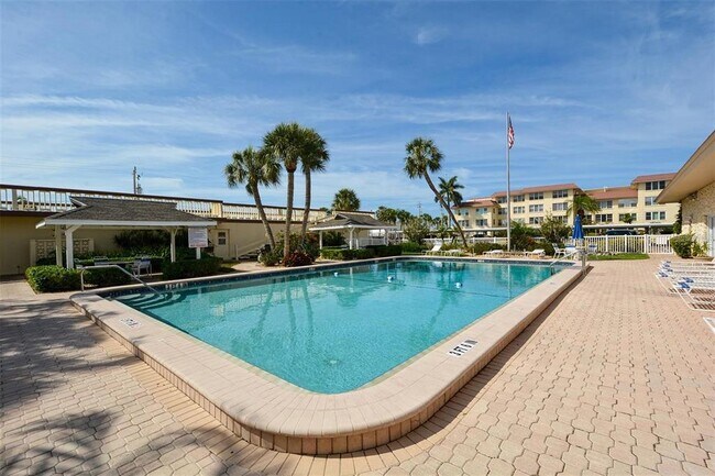 Building Photo - 3804 Gulf of Mexico Dr