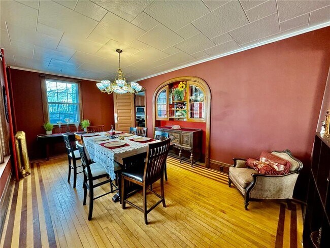 Building Photo - 1464 W Minnehaha Ave