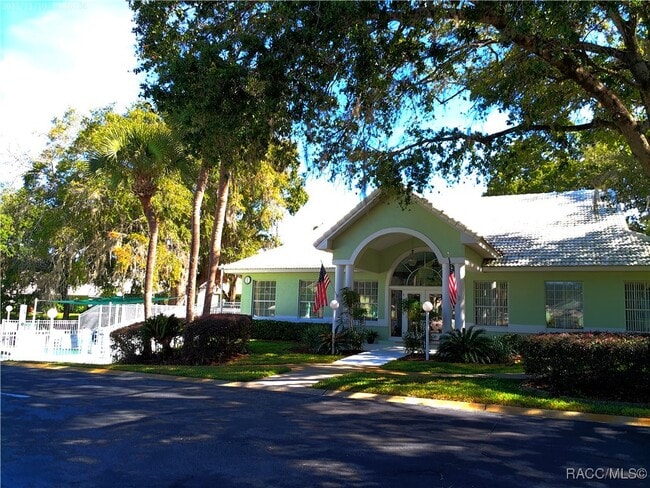 Building Photo - 807 Lanark Dr