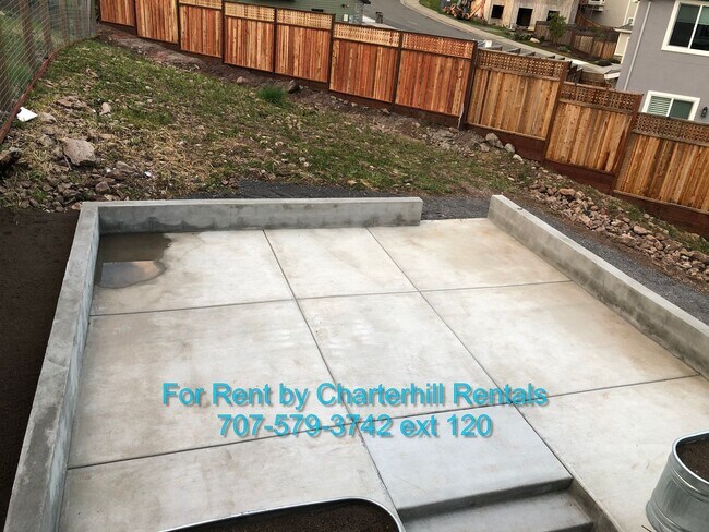 Building Photo - Beautiful, brand new, Fountaingrove home in convenient location near Keysight, Medtronic, Fountai...