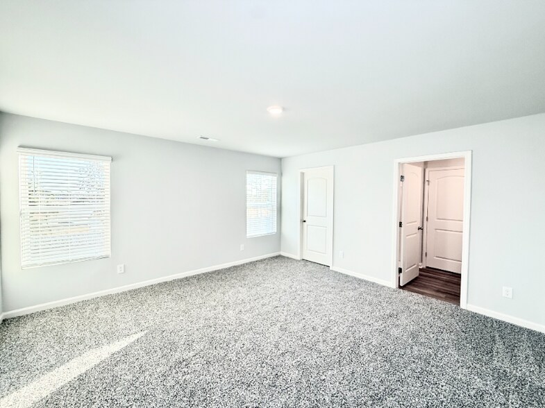 Building Photo - 21432 Scuttle St