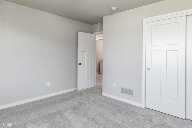 Building Photo - Charming 3 Bedroom Home in Urbandale