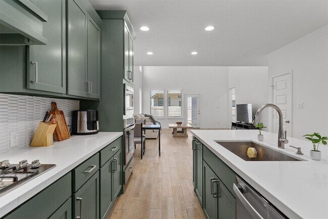 Building Photo - 338 Langhorne Bnd