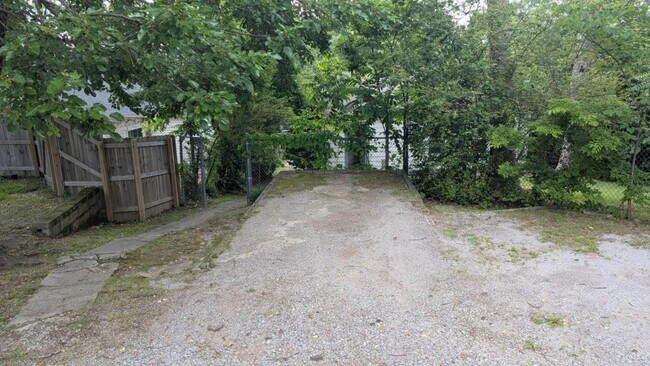 Building Photo - 4785 7th Ct S