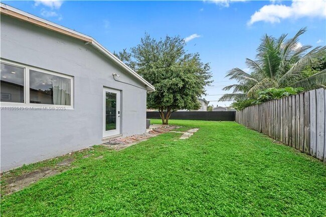 Building Photo - 1320 NE 210th Terrace