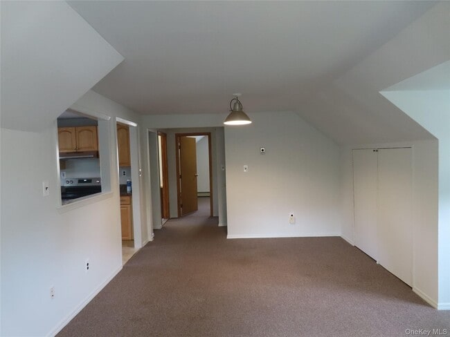 Building Photo - 120 Cerny Pl