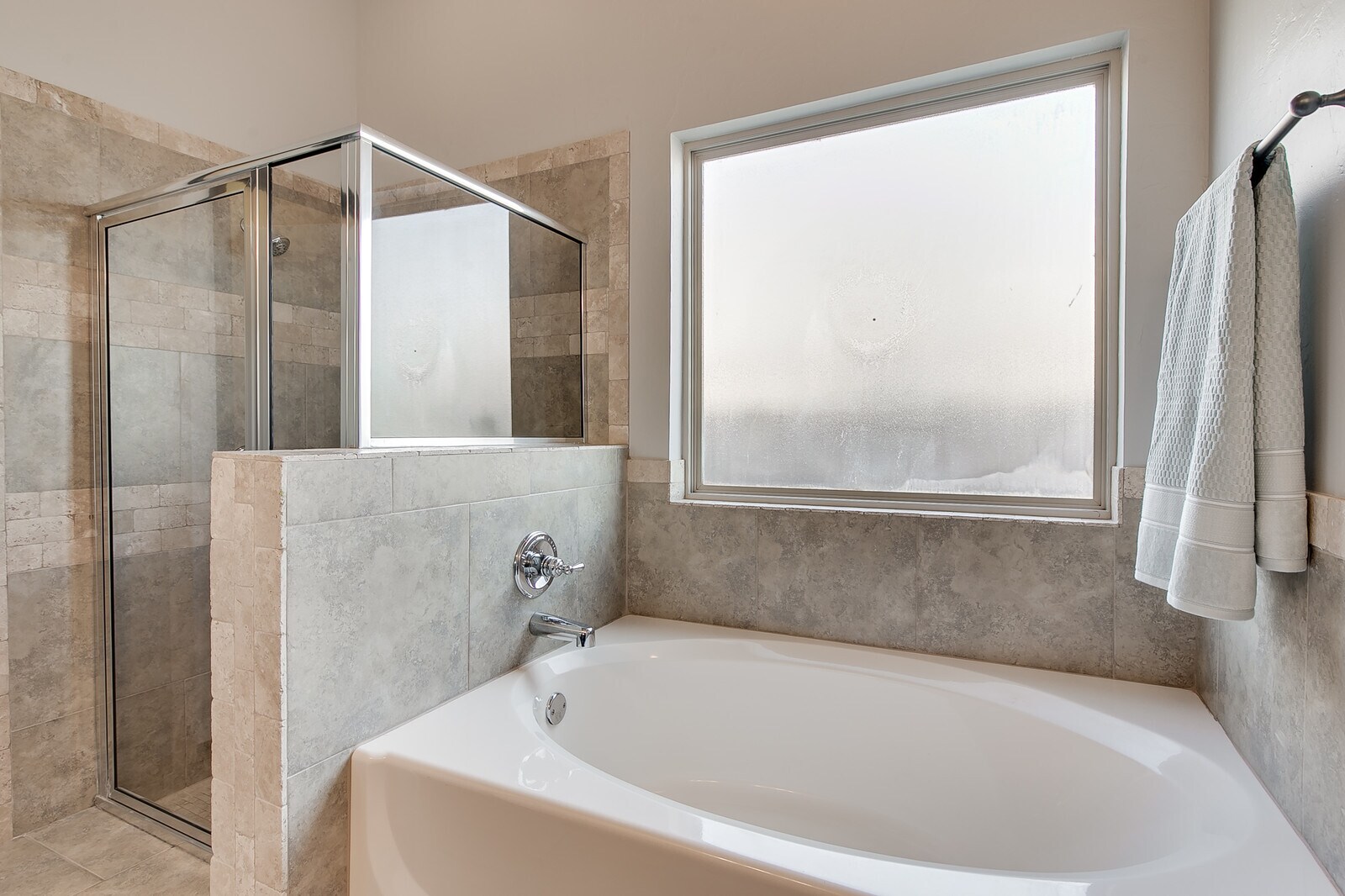 Master Shower and Soaking Tub - 19120 Summer Grove Ave