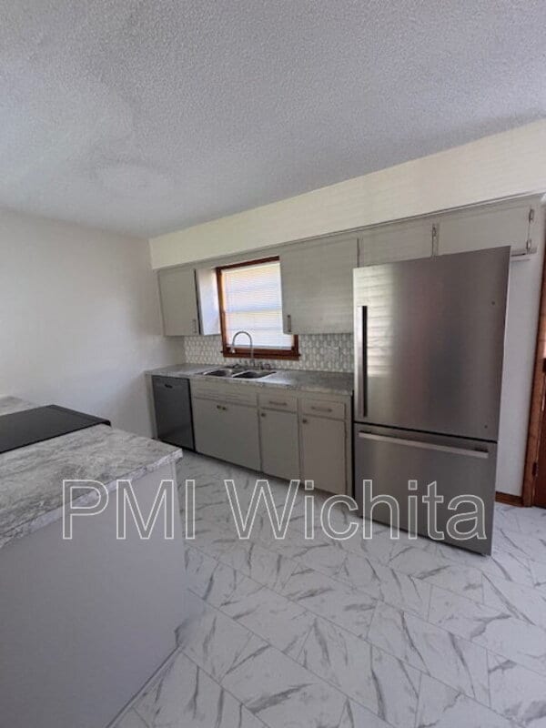 Building Photo - 3315 S Hiram St