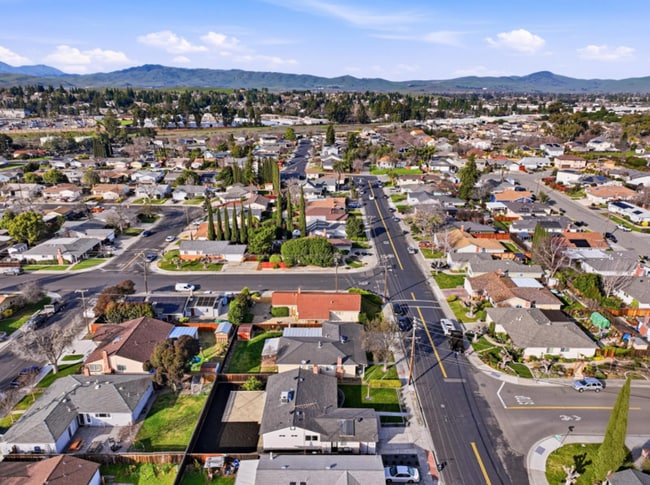 Building Photo - 3BR Livermore Home for Rent | Updated Kitchen | Near Downtown | $4,000/mo