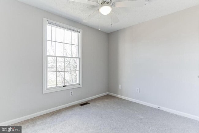 Building Photo - 304 Barksdale Pl