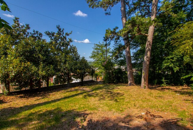 Building Photo - 37 Purdue Cir