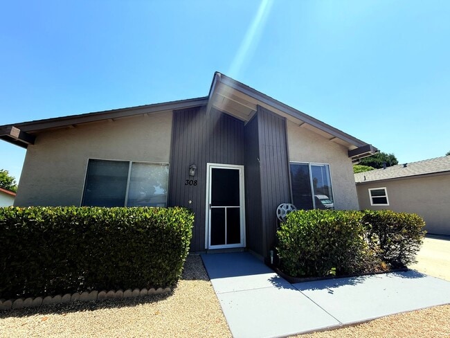 Primary Photo - 55+ Beautiful Two Bed Community In Oceanside!