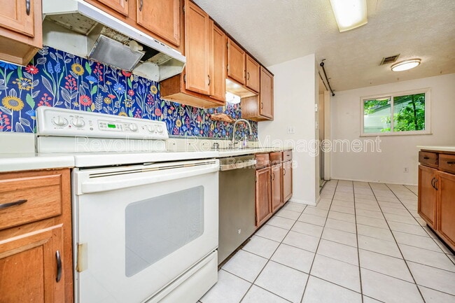 Building Photo - 2235 Mill Wood Ct NW