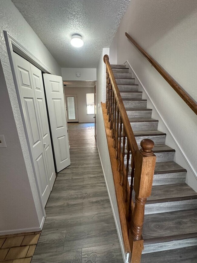 Building Photo - Rockwell Gardens
