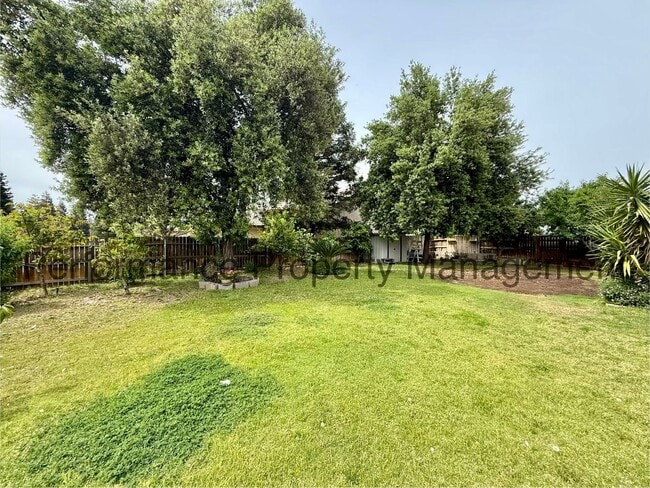Building Photo - Stunning 4 Bed/2 Bath S Bakersfield Home w/ RBP & $0 Deposit Option