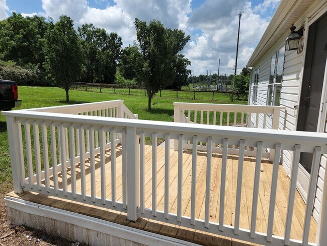 Building Photo - 4 BED 2 BATH,  3 ACRES,  FENCED PADDOCK