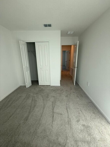 Building Photo - 4701 SW 83rd Lp