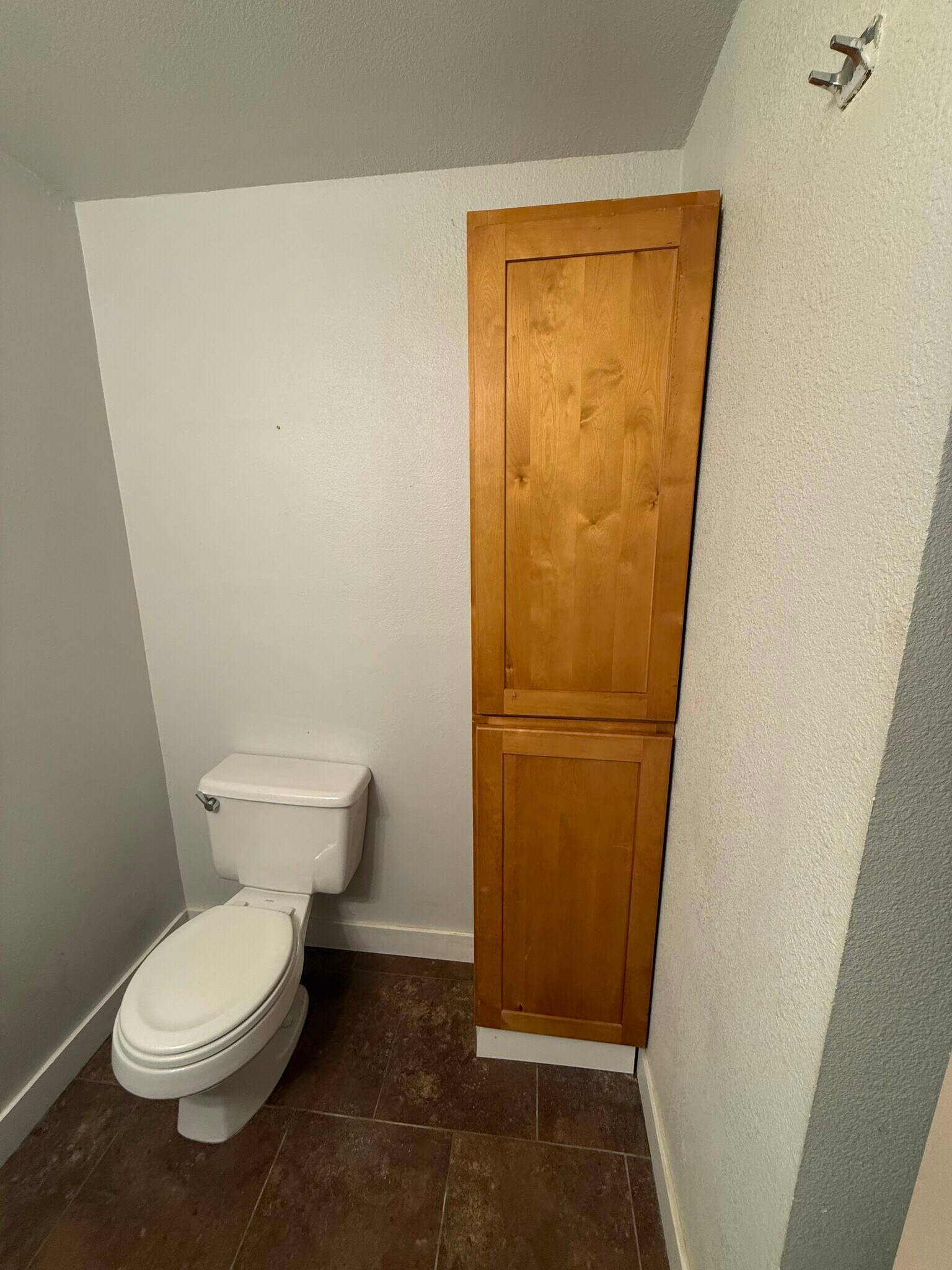 Building Photo - 406 E 43rd St