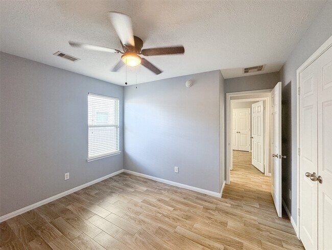 Building Photo - 19214 Garrett Knolls Ln