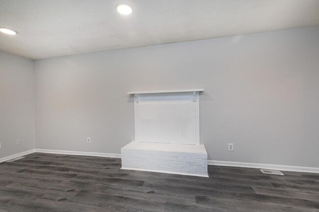 Building Photo - 121 Noel Ann Ct