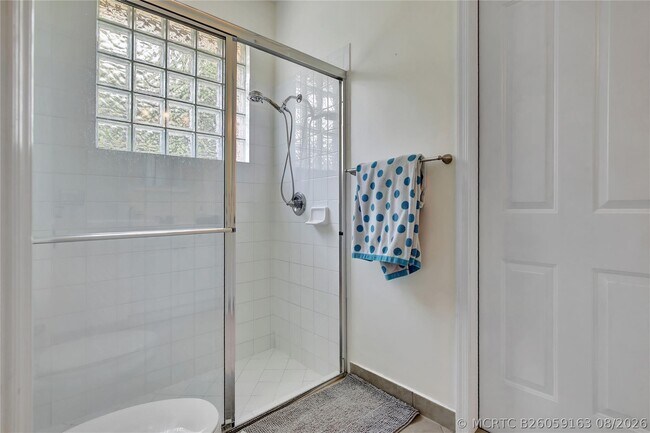 Building Photo - 4070 Sanderling Ln