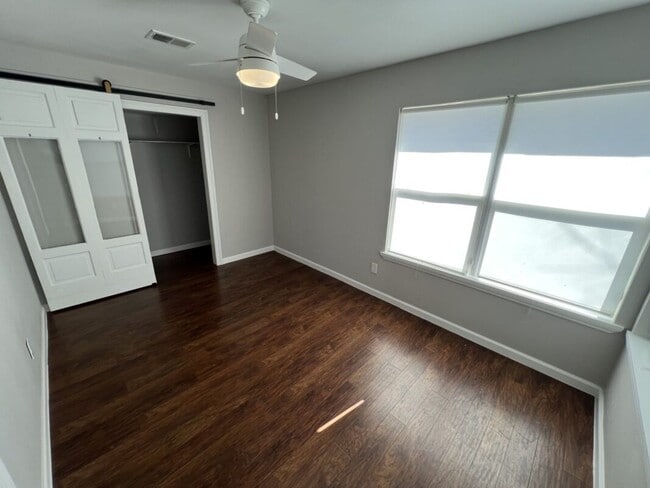 Building Photo - Beautifully Updated 3 Bedroom / 2 Bathroom Home – Available Now!