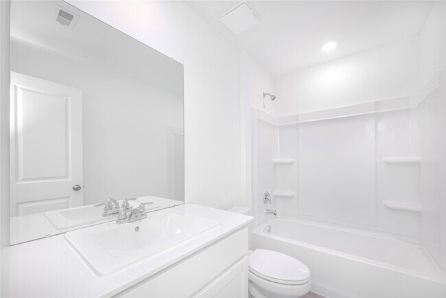 Building Photo - 21043 Santopadre St