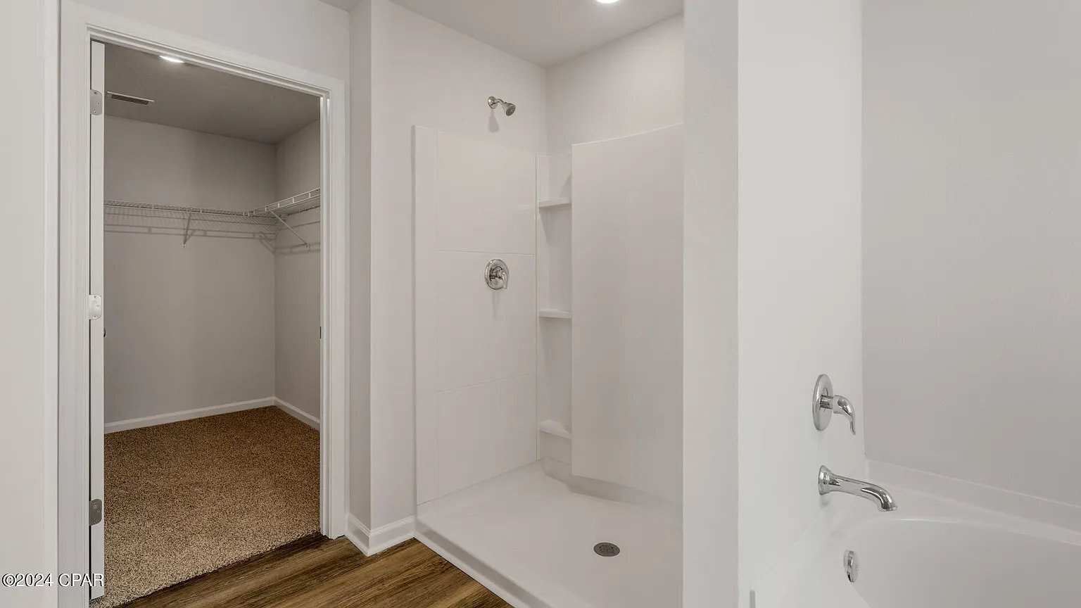 Building Photo - 5136 Rivergrass Dr