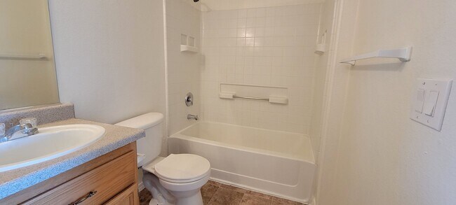 Building Photo - $500 OFF MOVE-IN! 2 Bedroom Condo near Air...