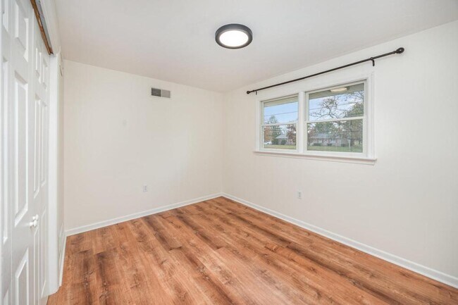 Building Photo - 411 Wagner Dr