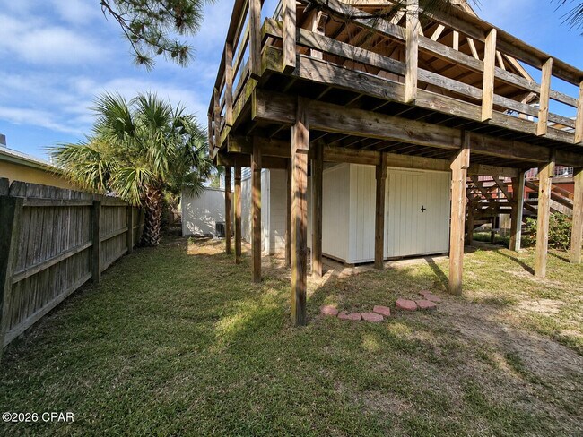 Building Photo - 6009 Sunset Ave