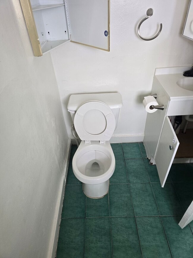 Building Photo - pm0501