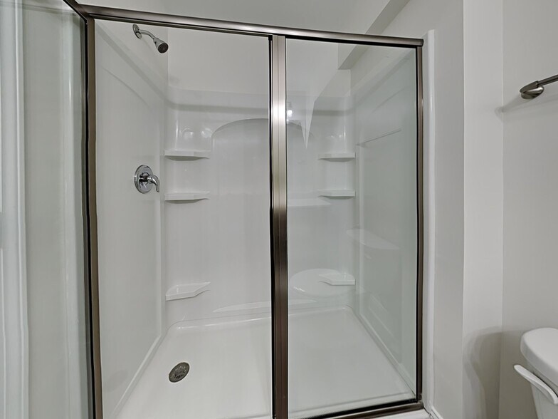 Building Photo - 2388 Eagle Creek Ct