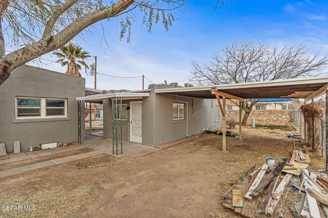 Building Photo - 7921 Lirio Rd