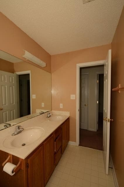 Building Photo - 203 S Carlisle Ct