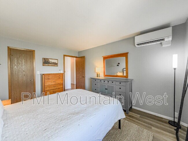 Building Photo - 339 E 600 S