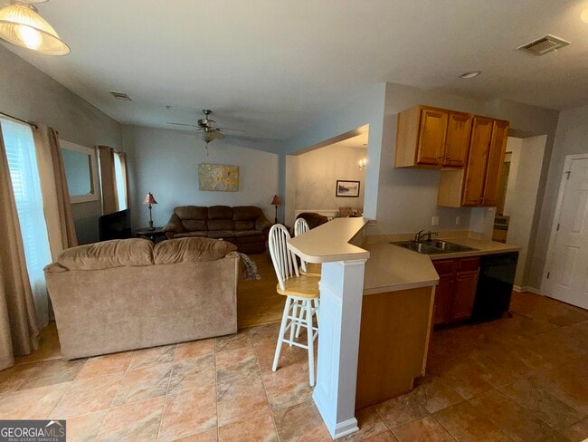 Building Photo - 121 Stonebridge Crossing