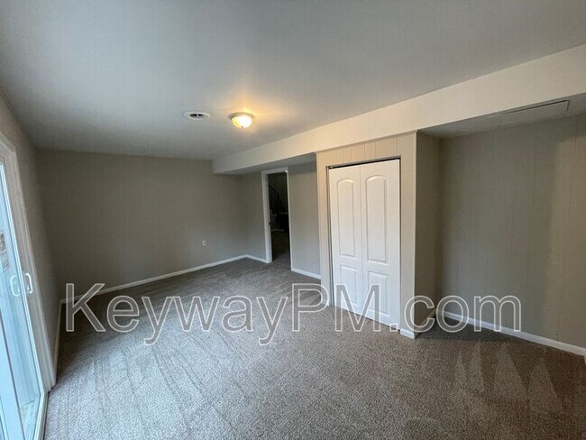 Building Photo - 2341 Ridge Rd