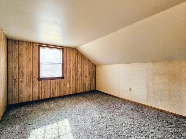 Building Photo - 2101 Heidelberg Ave