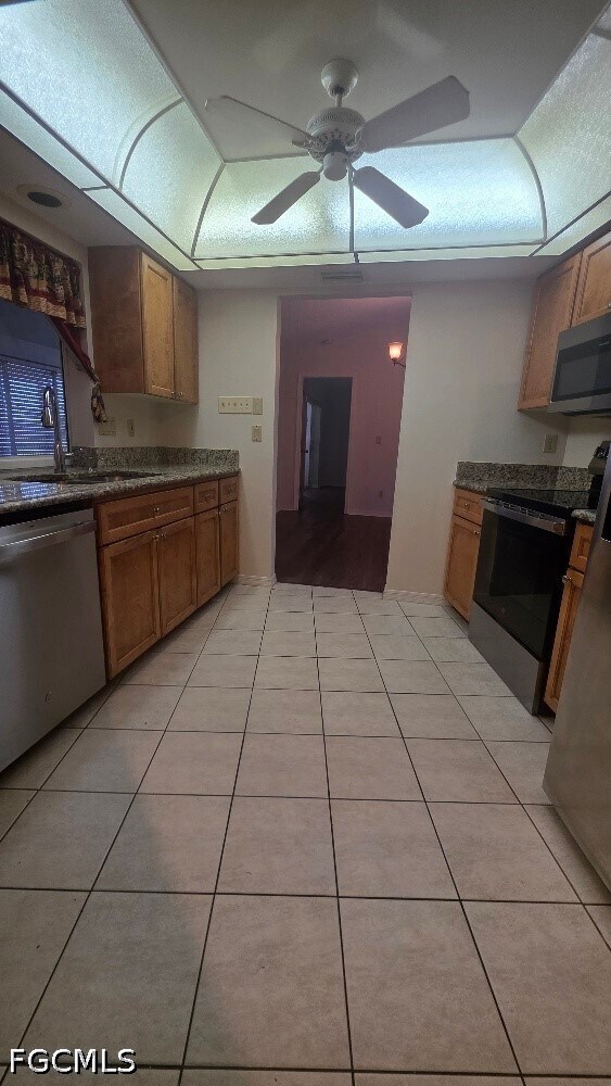 Building Photo - 137 Dania Cir