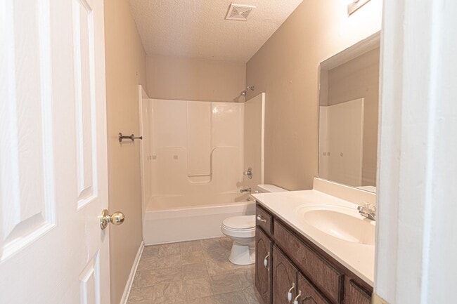Building Photo - Coming Soon,  Close to Post!