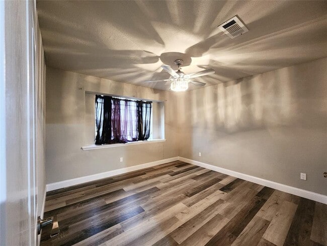 Building Photo - 4446 Busiek St