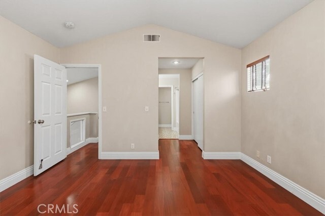 Building Photo - 930 Primrose Ln