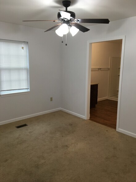 Bedroom 2 - 211 Ecton Rd